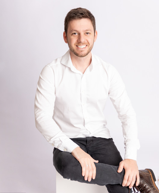 Eduardo R. Zacarias, eng. eletricista